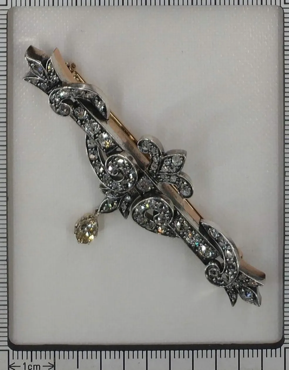 broche de barre de diamant antique vintage
