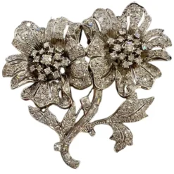 BROCHE DE STYLE RÉTRO PÉRIODE 1945-1950 avec DIAMANTS 8,64 ct