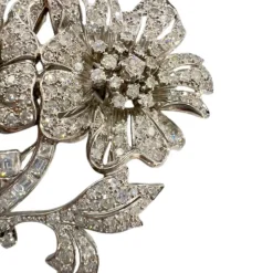BROCHE DE STYLE RÉTRO PÉRIODE 1945-1950 avec DIAMANTS 8,64 ct