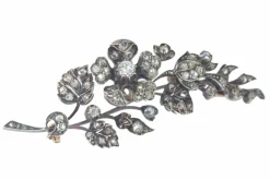 Broche diamant branche fleurie