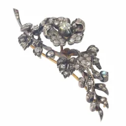 Broche diamant branche fleurie