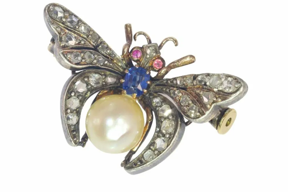 Broche diamant et perle