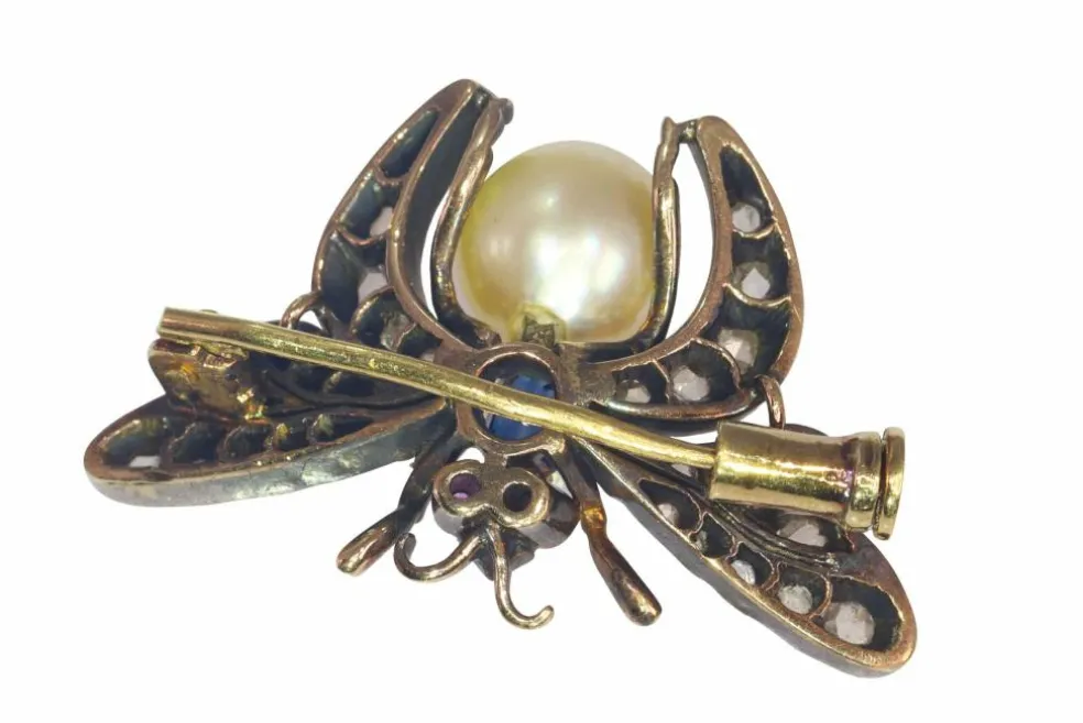 Broche diamant et perle