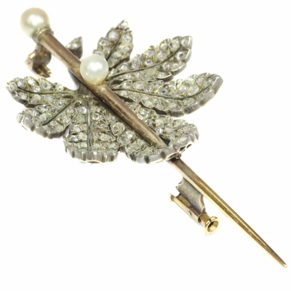 Broche diamant, perle
