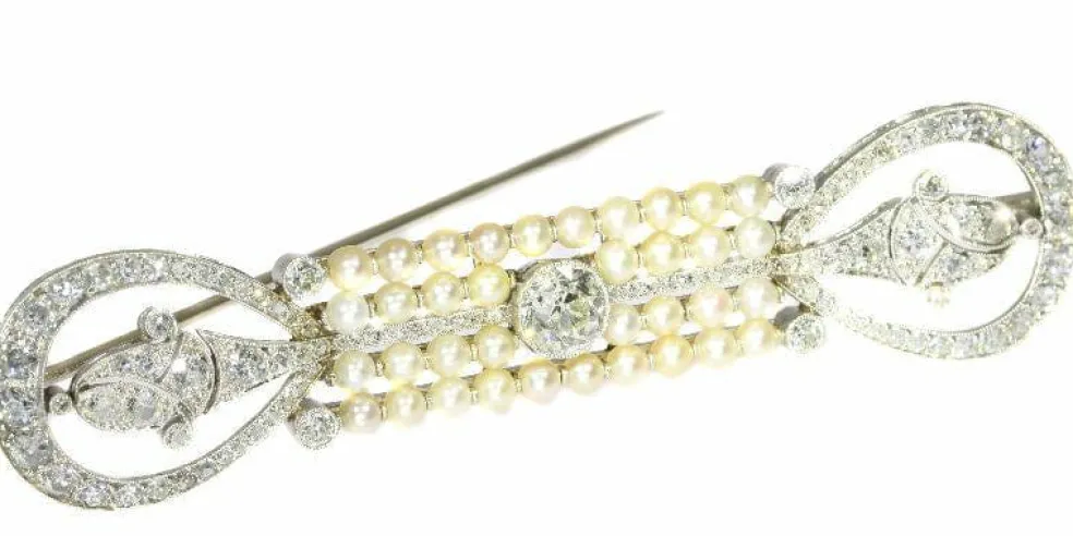 Broche diamants et perles