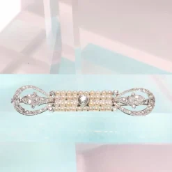 Broche diamants et perles