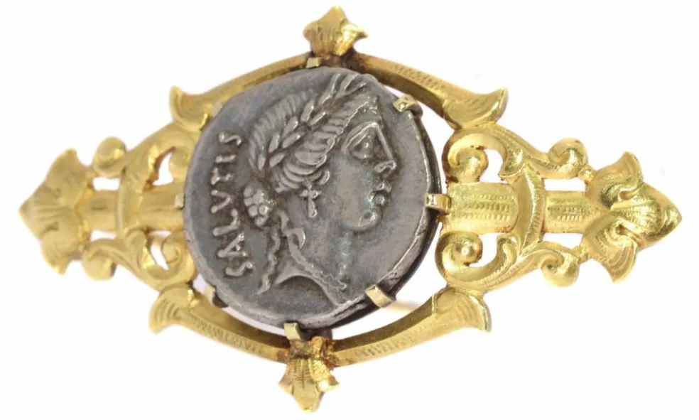 Broche en argent