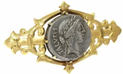 Broche en argent