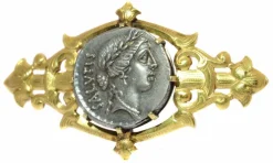 Broche en argent