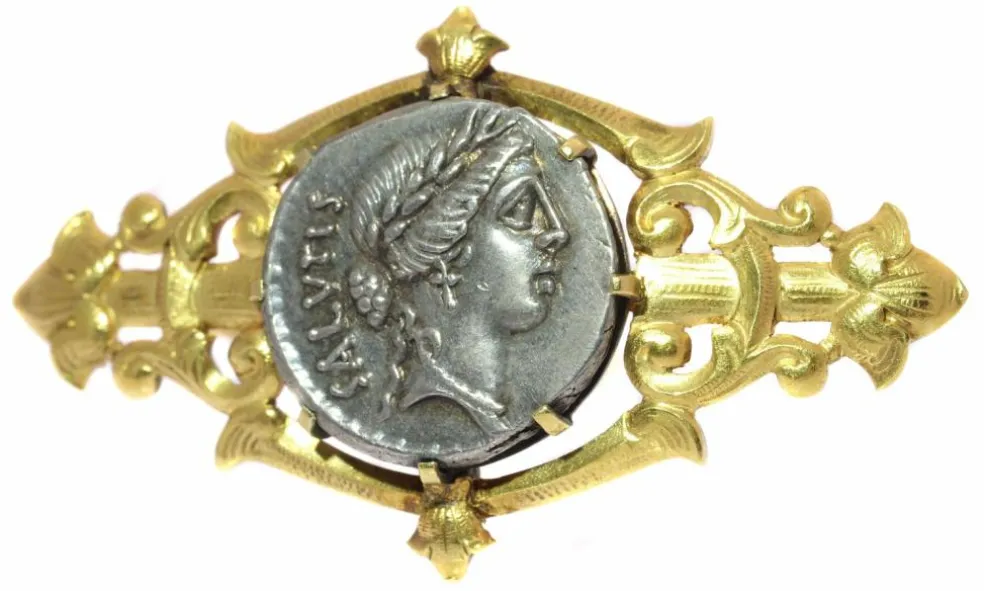 Broche en argent