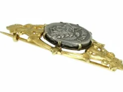 Broche en argent