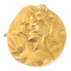 Broche en or