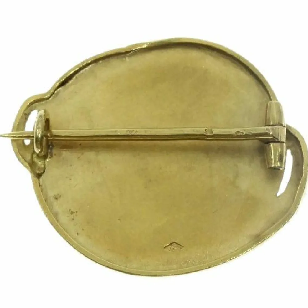 Broche en or