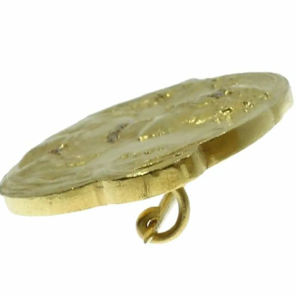 Broche en or