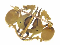Broche en or