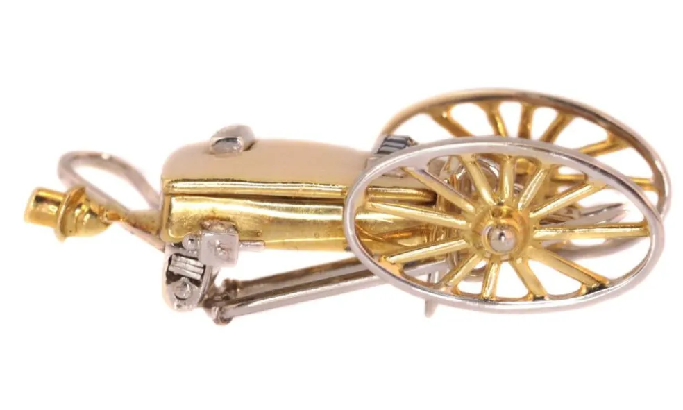 Broche en or