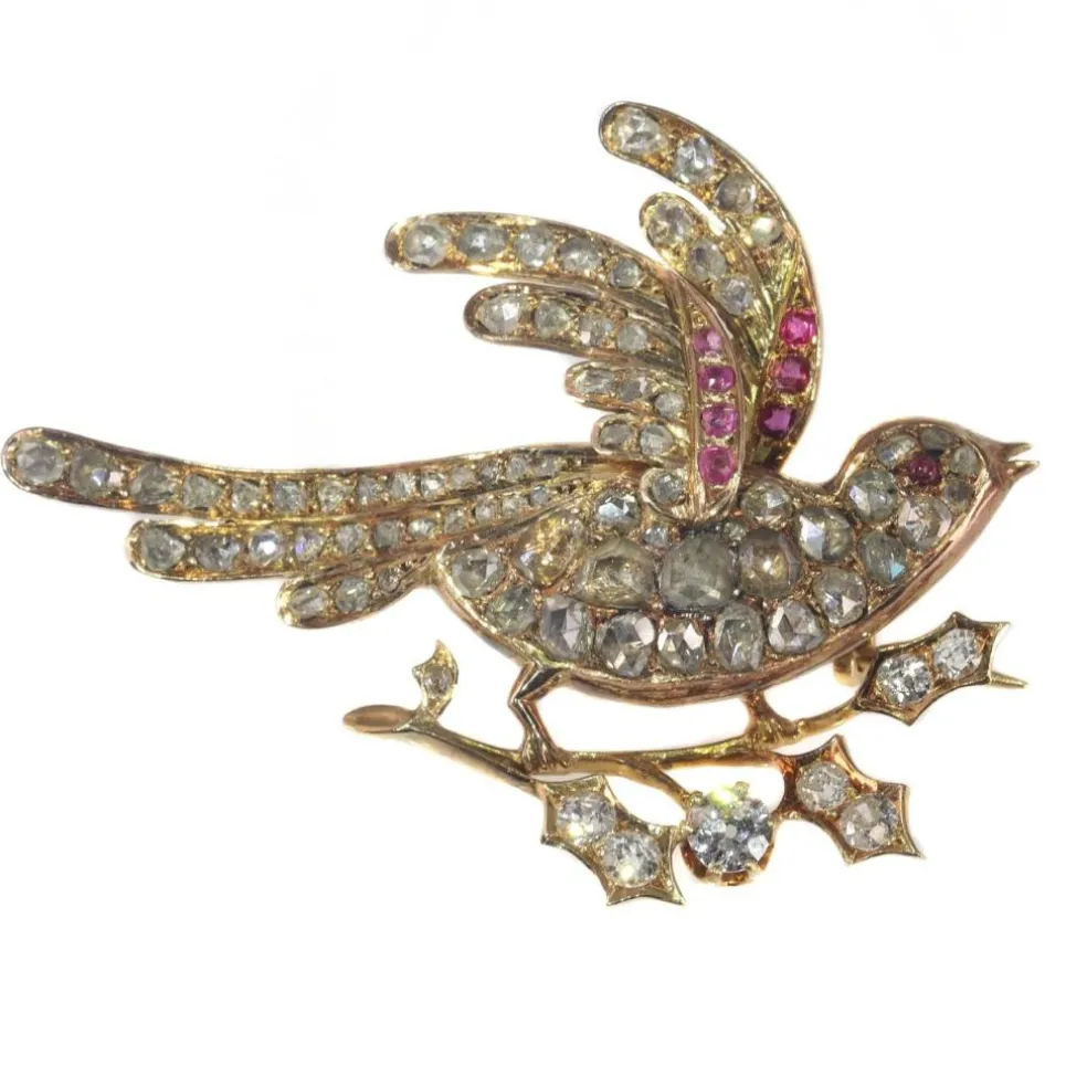 Broche en or avec diamants