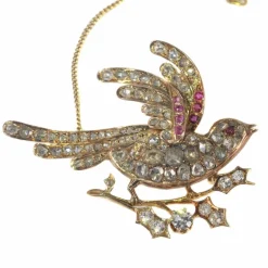 Broche en or avec diamants