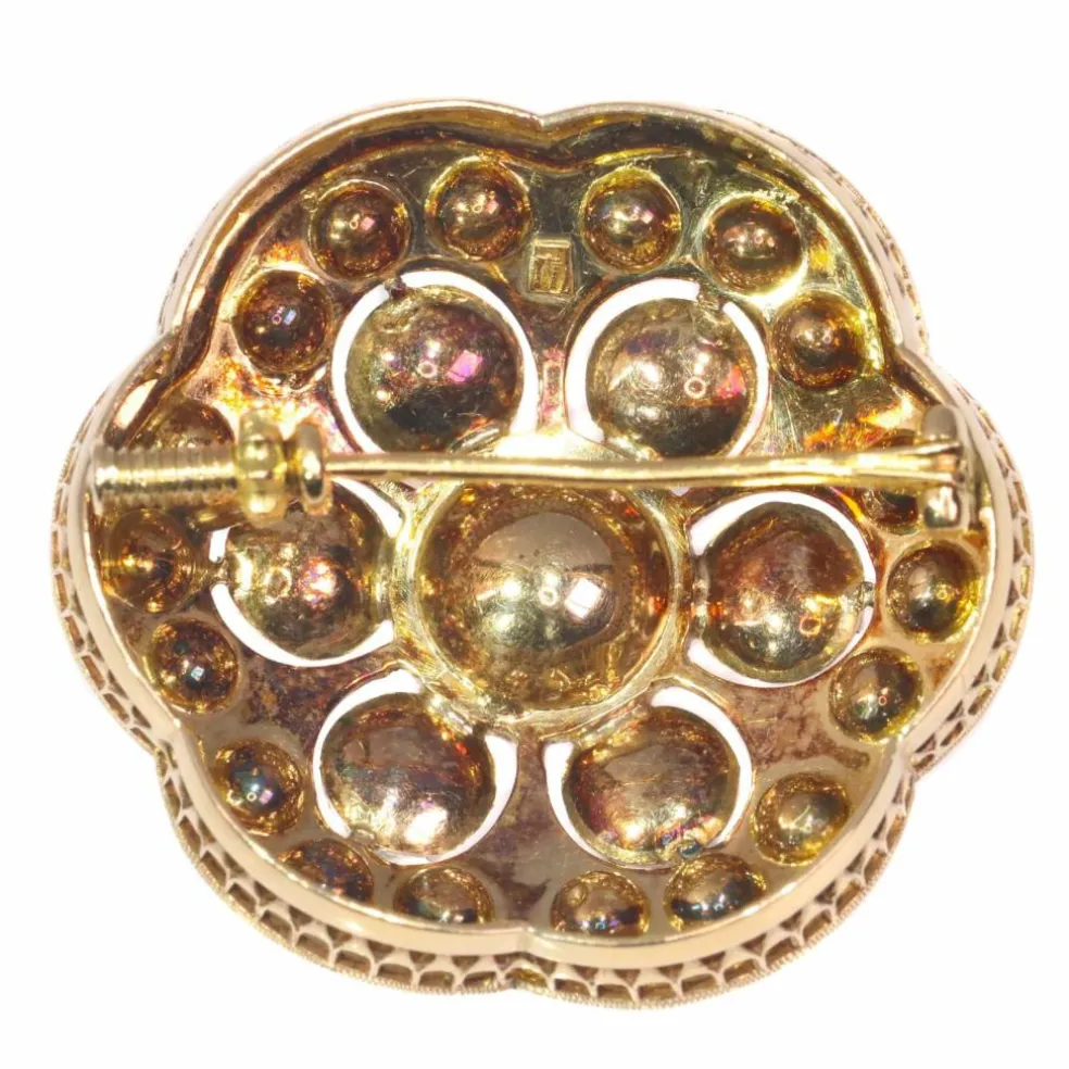 Broche en or avec diamants
