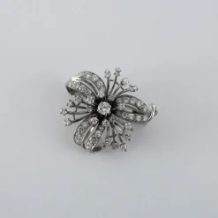 Broche en or blanc & diamants