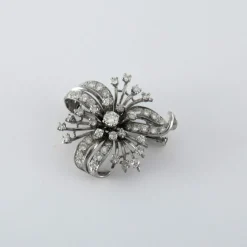 Broche en or blanc & diamants