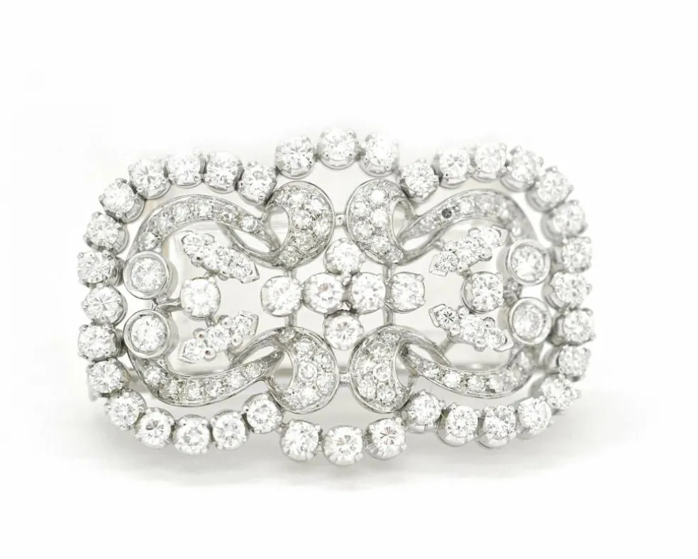 Broche en or blanc avec 4,90 carats de diamants