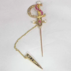 Broche en or et diamants