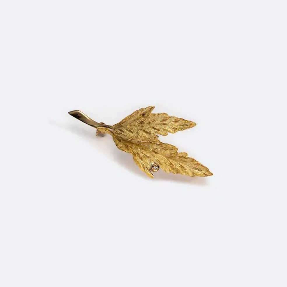 Broche en or jaune