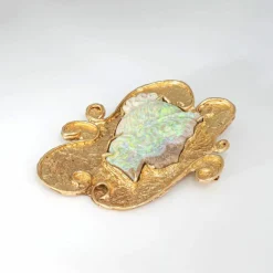 Broche en or jaune 14 carats avec pendentif camée en opale sculptée vintage des années 60