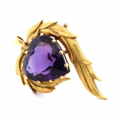 Broche en or jaune et améthyste des années 1940