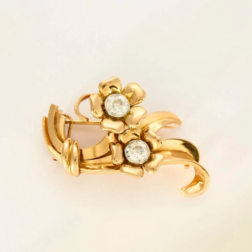 Broche en or jaune et diamants