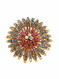 Broche en or jaune, saphirs, rubis et diamants