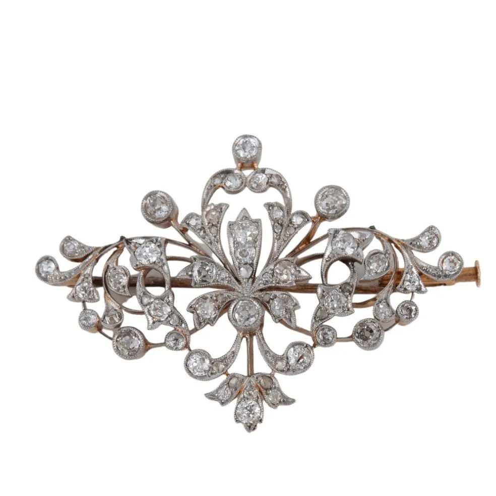 Broche en platine et diamants