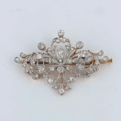 Broche en platine et diamants