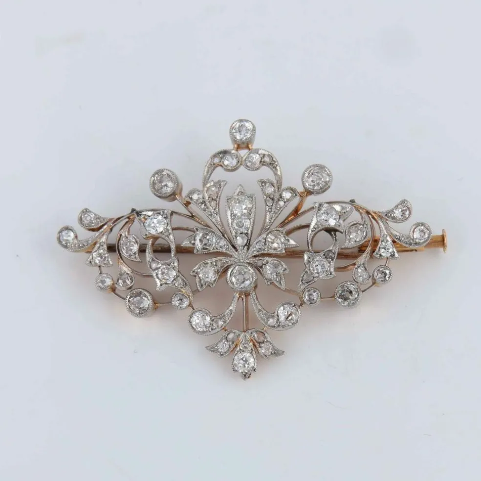 Broche en platine et diamants
