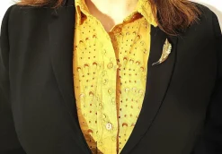 Broche feuille en or jaune