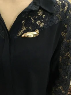 Broche feuille en Or jaune