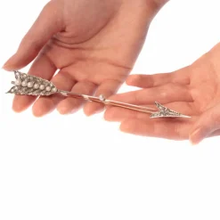 Broche flèche diamant