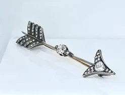 Broche flèche or jaune et argent, diamants poire et ronds, vers 1880