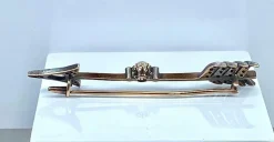 Broche flèche or jaune et argent, diamants poire et ronds, vers 1880