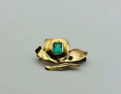 Broche fleur des années 1940