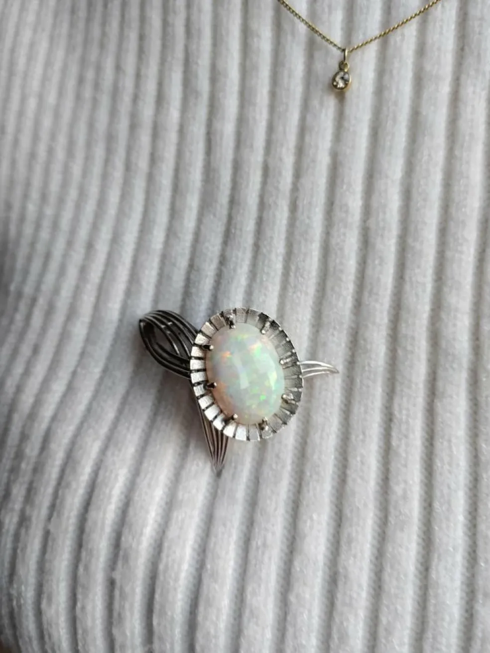 Broche Fleur Opale
