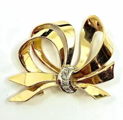 Broche noeud diamants