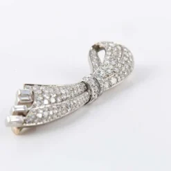 Broche Noeud Platine Diamants
