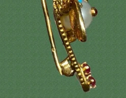 Broche oiseau or 18k perle turquoises et rubis