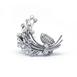 Broche or blanc platine et diamants