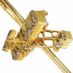 Broche or diamant
