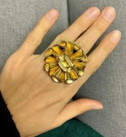 Broche or jaune citrine