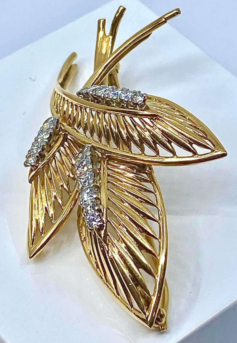 Broche Or jaune Diamants