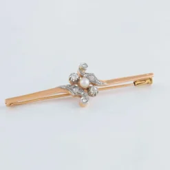 Broche or jaune diamants et perle